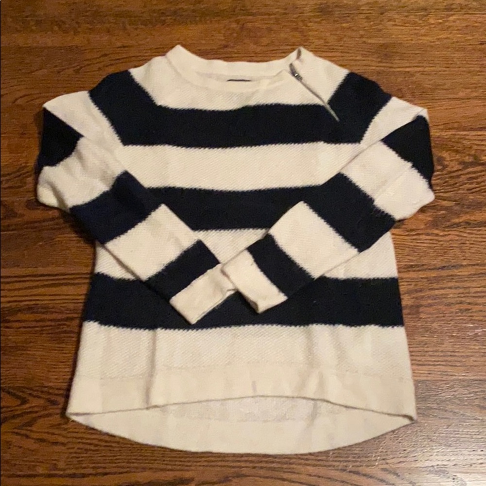 Abercrombie blue and white striped sweater